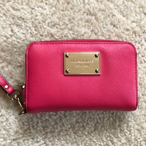 Michael kors wallet/clutch
